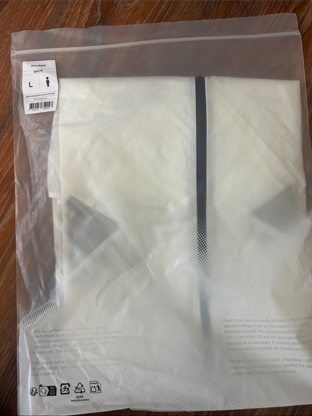 On Zero jacket light windbreaker Men’s L and NWT - Picture 4 of 4
